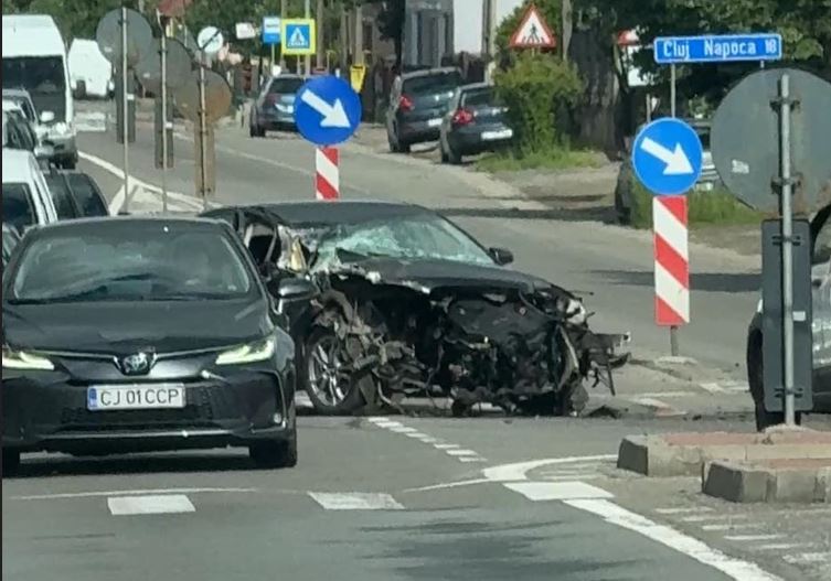 Accident grav în Gilău pe DN1