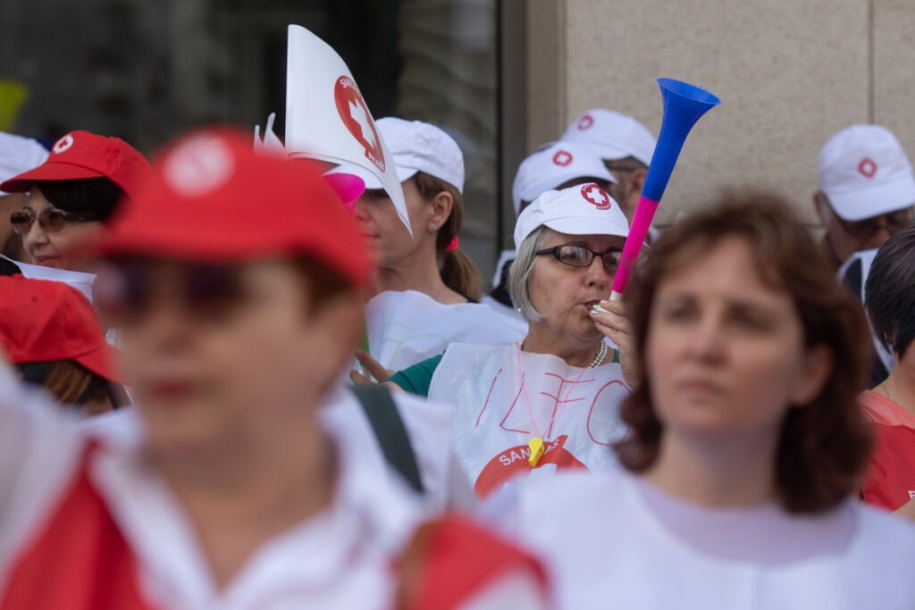 Protest al sindicaliștilor Sanitas împotriva noii legi a salarizării