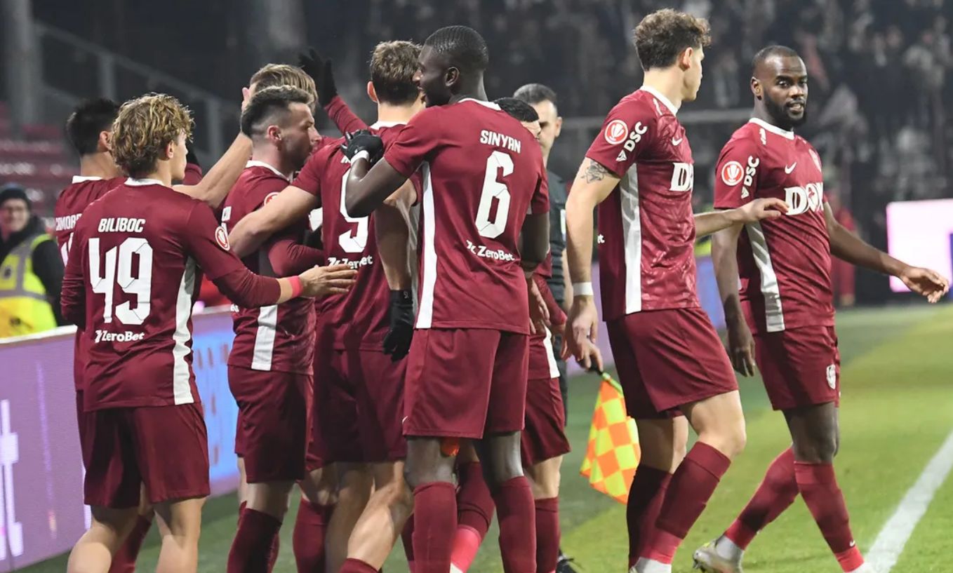 Zece fotbaliști de la CFR Cluj au solicitat statutul de liber de contract