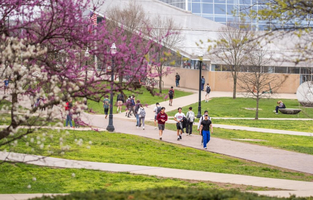 Ohio State University va plăti 100 milioane dolari pentru abuzuri sexuale