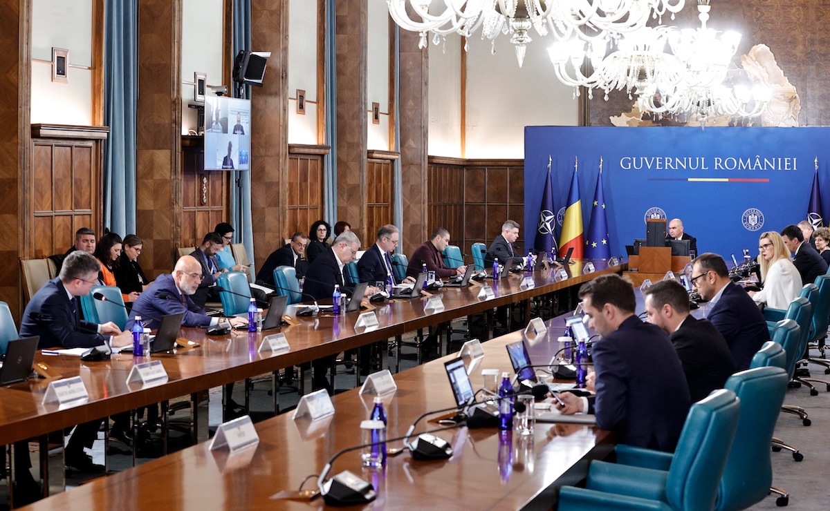 Comisia Europeană avertizează România cu privire la dezechilibre economice
