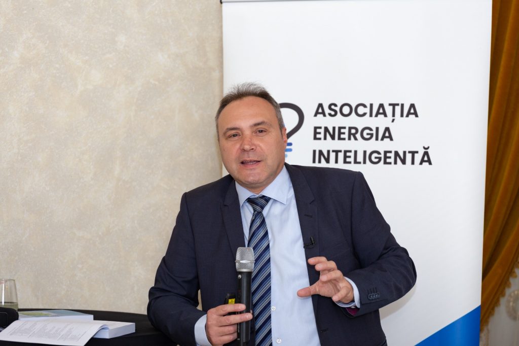Alerta unui expert: România gestionează energia prin improvizații legislative, în contrast cu cerințele UE