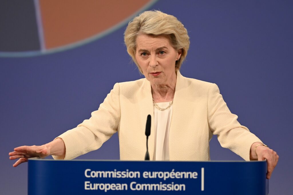 Ursula von der Leyen își exprimă solidaritatea cu România după incidentul din Portul Constanța