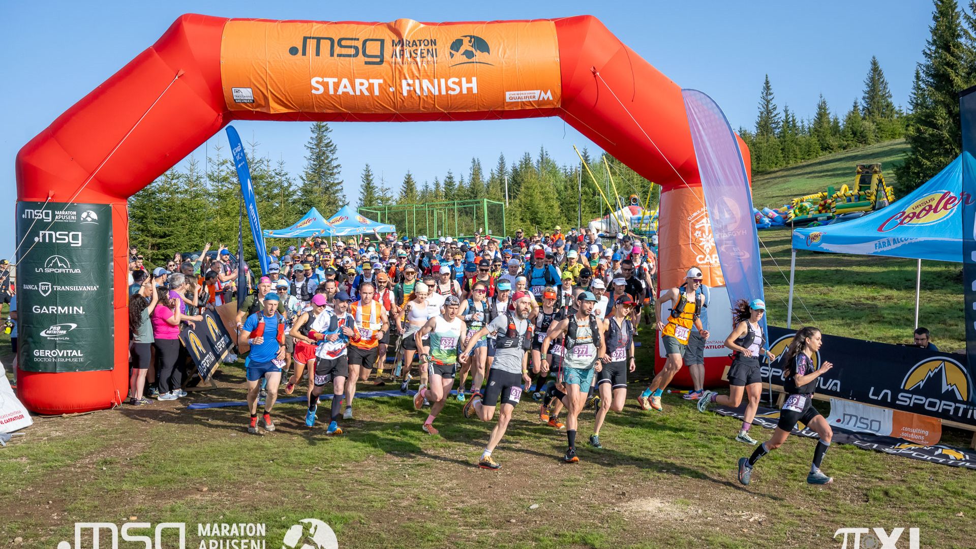 Clujul marchează un eveniment sportiv deosebit: peste 1.800 de alergători din 16 țări la Maratonul Apuseni și prima cursă pentru persoanele cu dizabilități