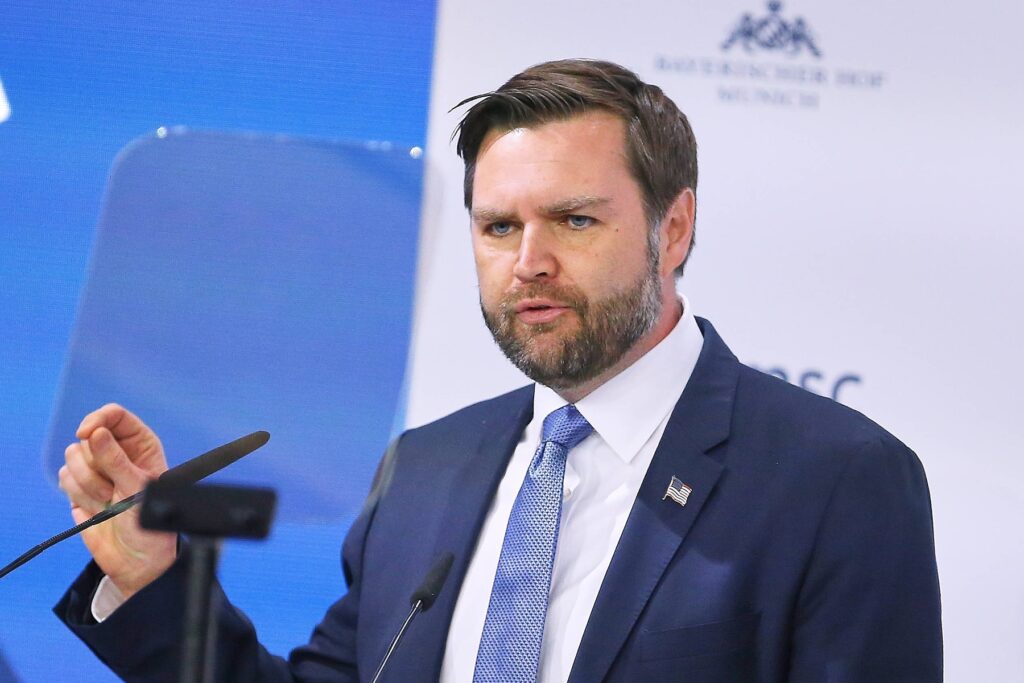 JD Vance, vicepreşedinte american, critică uciderea unui student alb în Marea Britanie