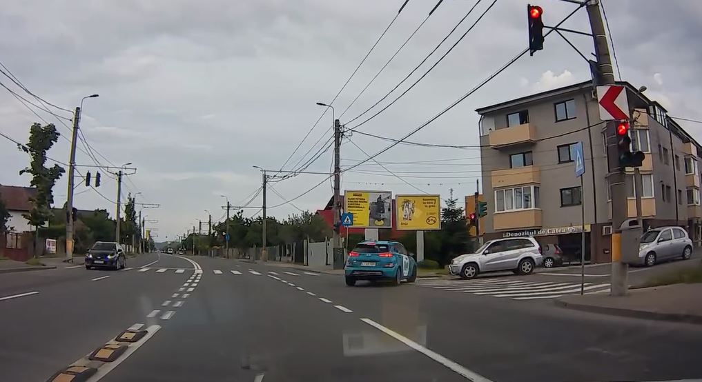 Incident de trafic în Cluj-Napoca: Șofer de ride-sharing aproape de o coliziune