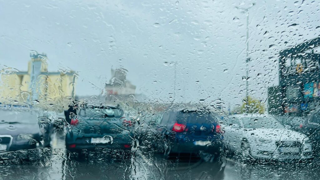 Atenționare Cod galben de instabilitate atmosferică pentru mai multe regiuni din România