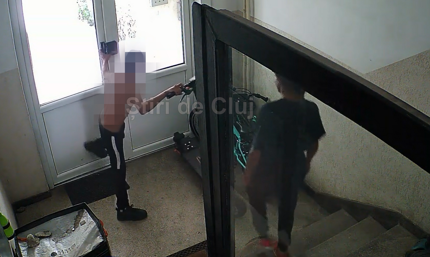 Trei adolescenți prinși în flagrant în timp ce încercau să fure o trotinetă electrică în Cluj
