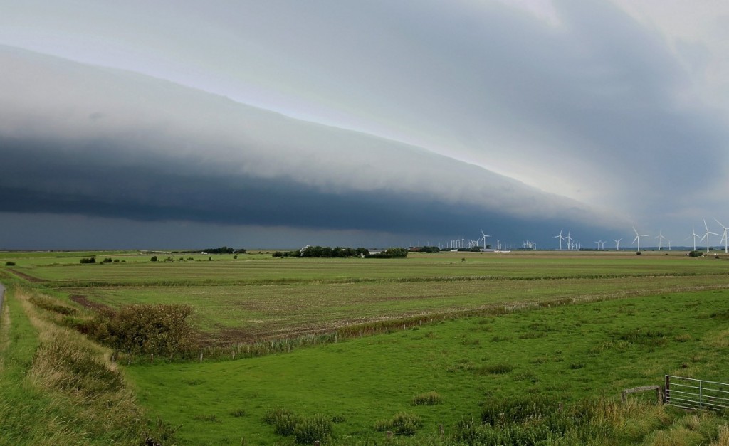 Avertizare meteo în Cluj: Cod portocaliu pentru furtuni și grindină