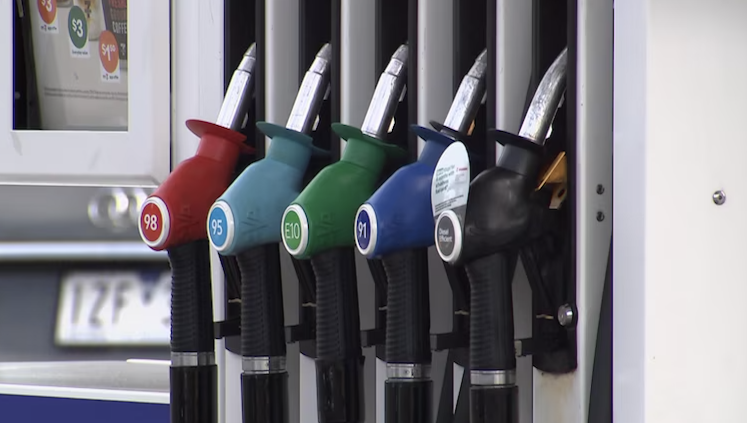 România acuzată de toleranță față de petrolul rusesc și schimburi ilegale în Marea Neagră