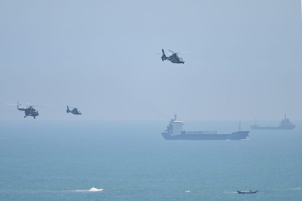 China inițiază o operațiune navală la est de Taiwan, în contextul negocierilor Japonia-Filipine