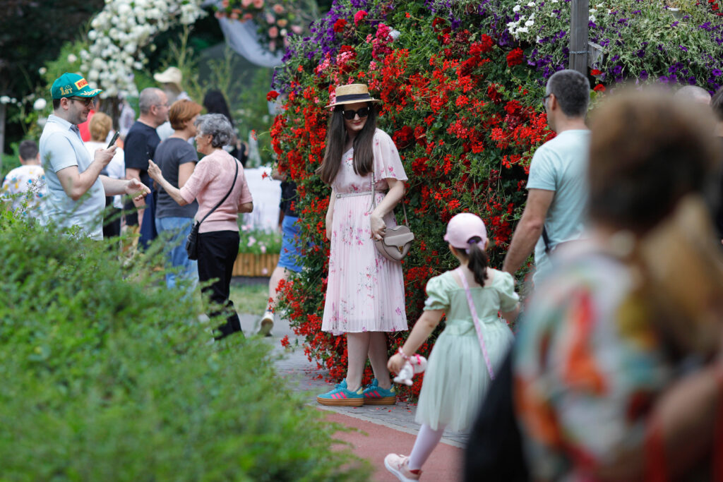 Peste 300.000 de participanți la West Side Flower Fest 2026