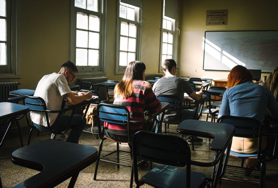 Bacalaureatul 2026 a debutat cu evaluarea competențelor