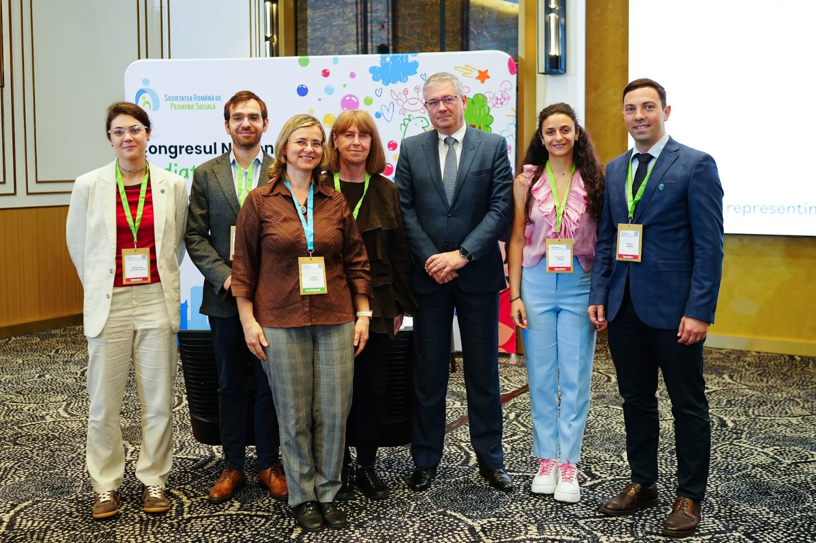 UMF Cluj propune reforme în medicina școlară din România
