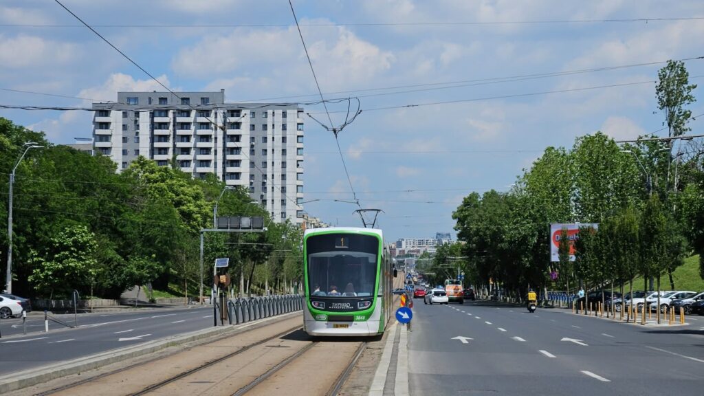 Încep lucrările de amenajare a scuarului de pe Calea Văcărești