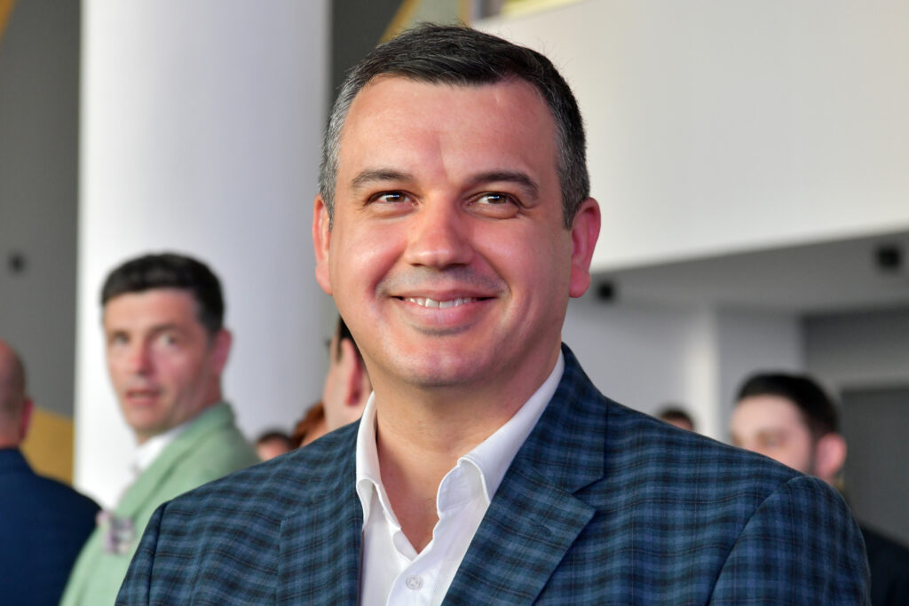 Eugen Tomac continuă consultările pentru formarea noului guvern