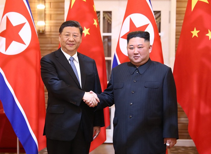 Xi Jinping vizitează Coreea de Nord pentru a întări relațiile bilaterale