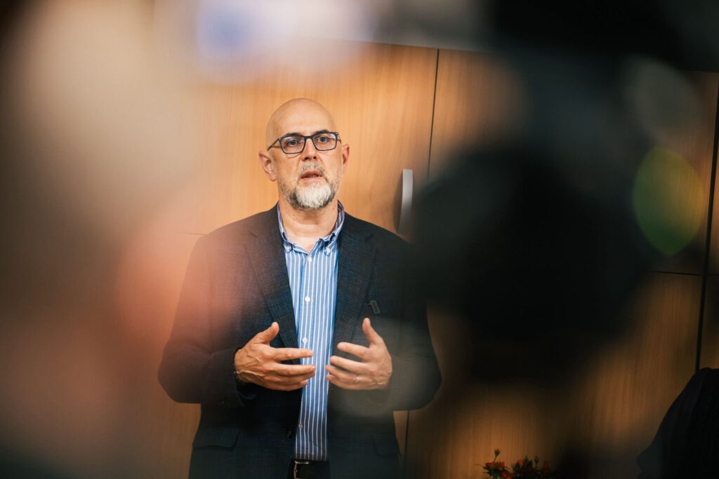 Kelemen Hunor, reacție negativă după negocierile cu Eugen Tomac: Deocamdată, nu avem argumente suficiente să votăm un Guvern din care nu facem parte / Astăzi nu putem promite un vot pentru instalarea unui Guvern care este în formare