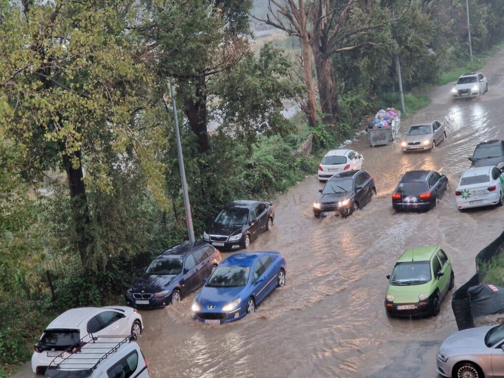Alertă meteo: Cod roșu de ploi în Tulcea, cod portocaliu în Constanța și Buzău