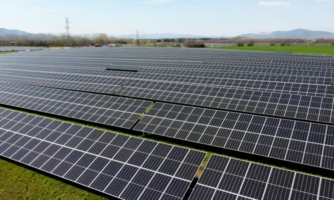 Finanțare de până la 100% pentru investiții în energia regenerabilă pentru fermieri