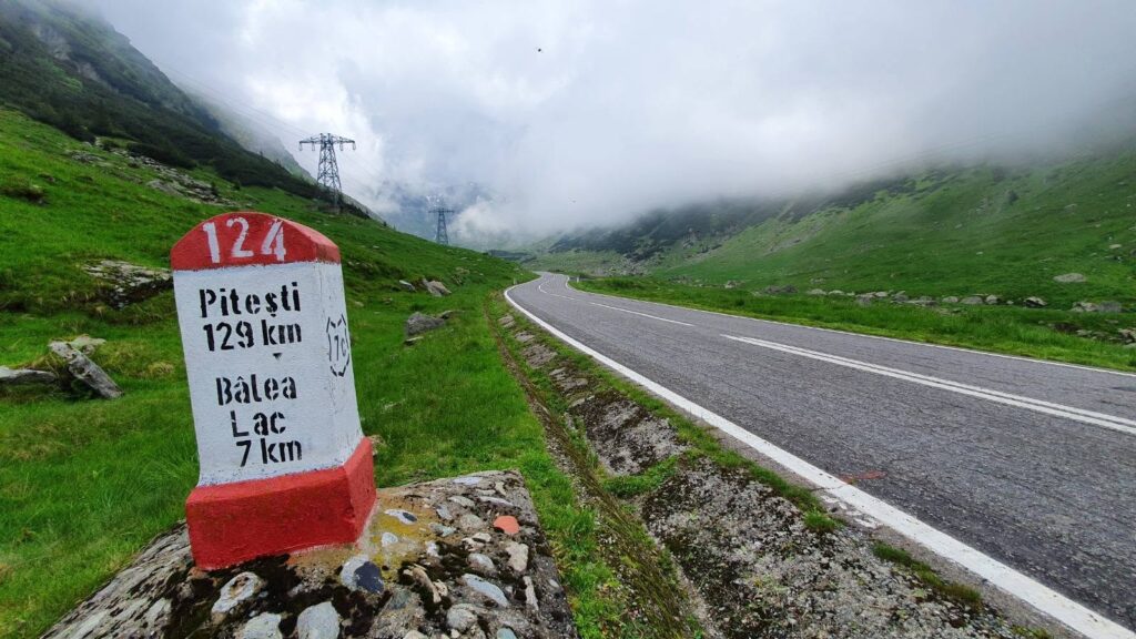 Transfăgărășanul ar putea fi redeschis începând de joi