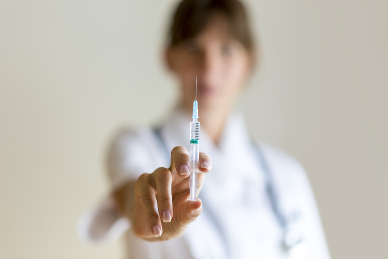 Primul vaccin creat cu ajutorul inteligenței artificiale a fost testat pe subiecți umani