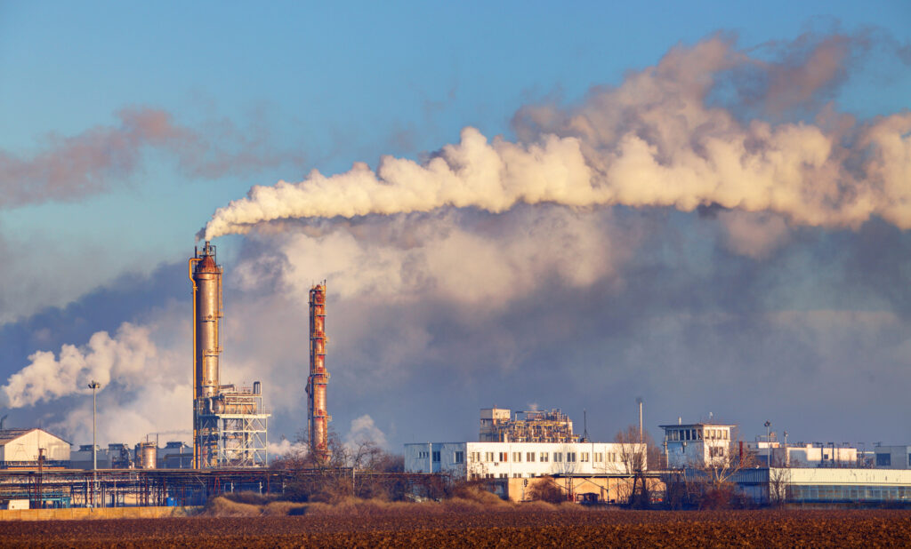 Comisia Europeană pregătește revizuirea ETS în contextul schimbărilor climatice