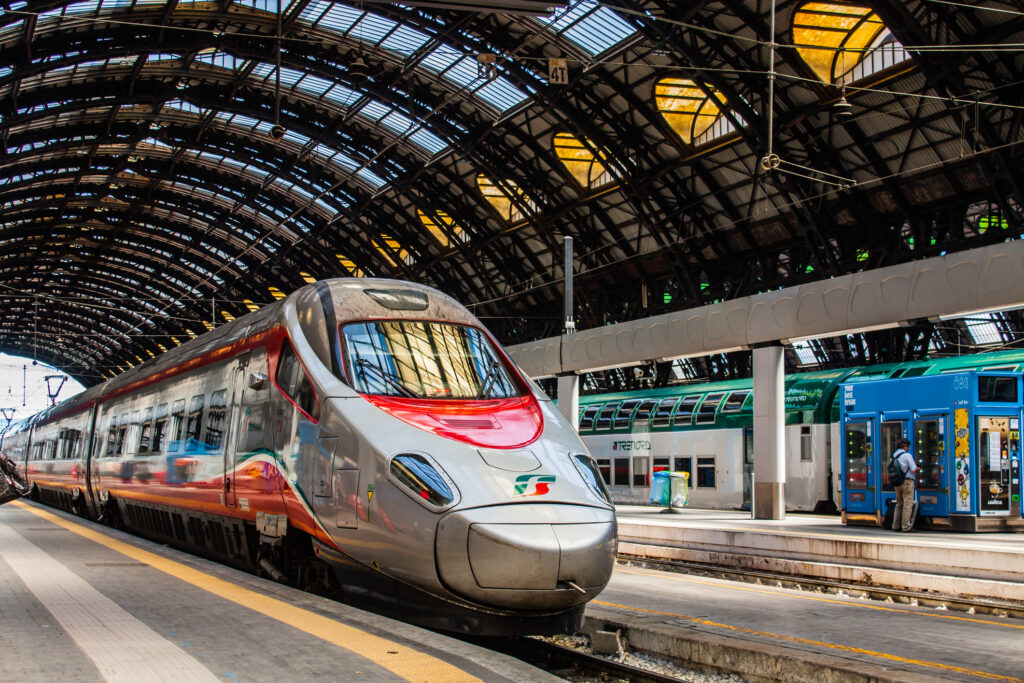 UE îmbunătățește regulile pentru transportul feroviar