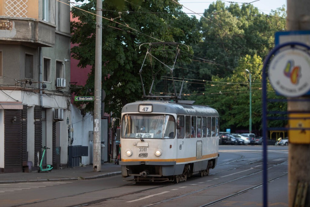 Tramvaiele Tatra din București se pregătesc de retragere după 53 de ani