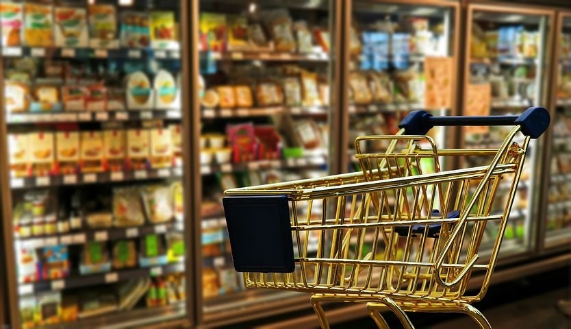 Prelungirea plafonării prețurilor la alimente, contestată de Asociația Marilor Rețele Comerciale