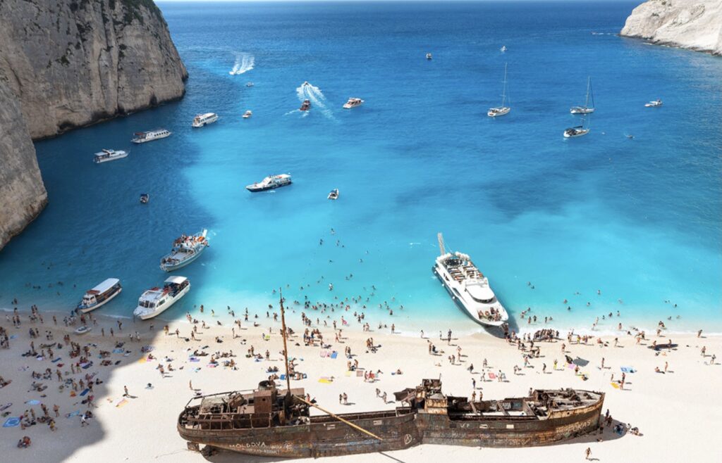Plaja Navagio din Zakynthos rămâne închisă până în 2026