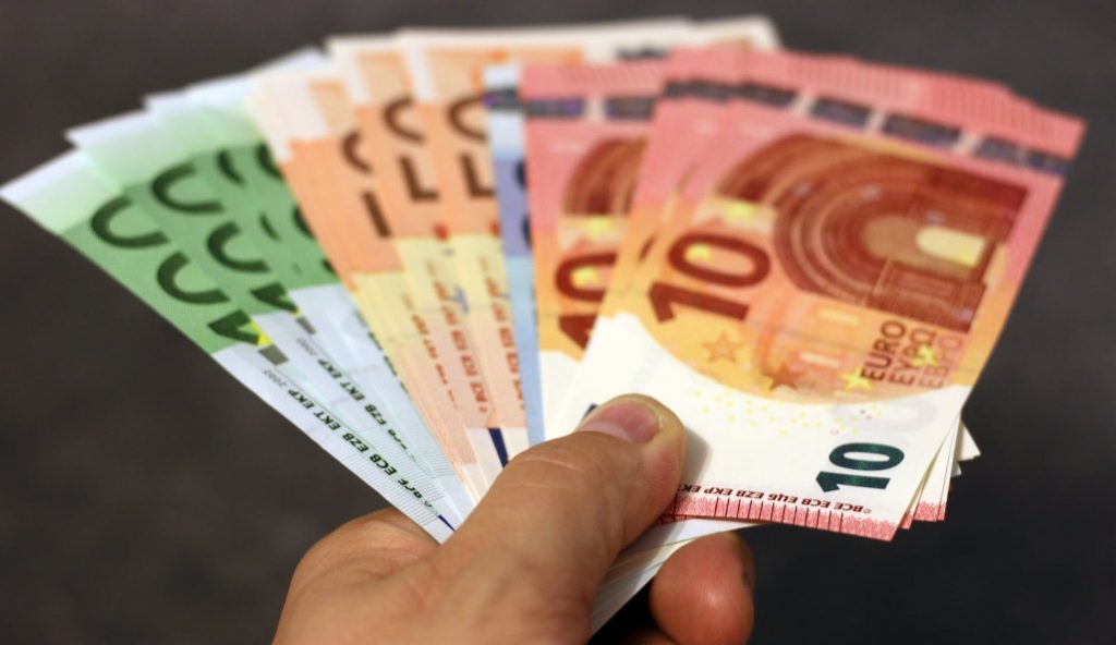 Controale ANAF în sectorul schimbului valutar: 85% dintre operatori au fost sancționați