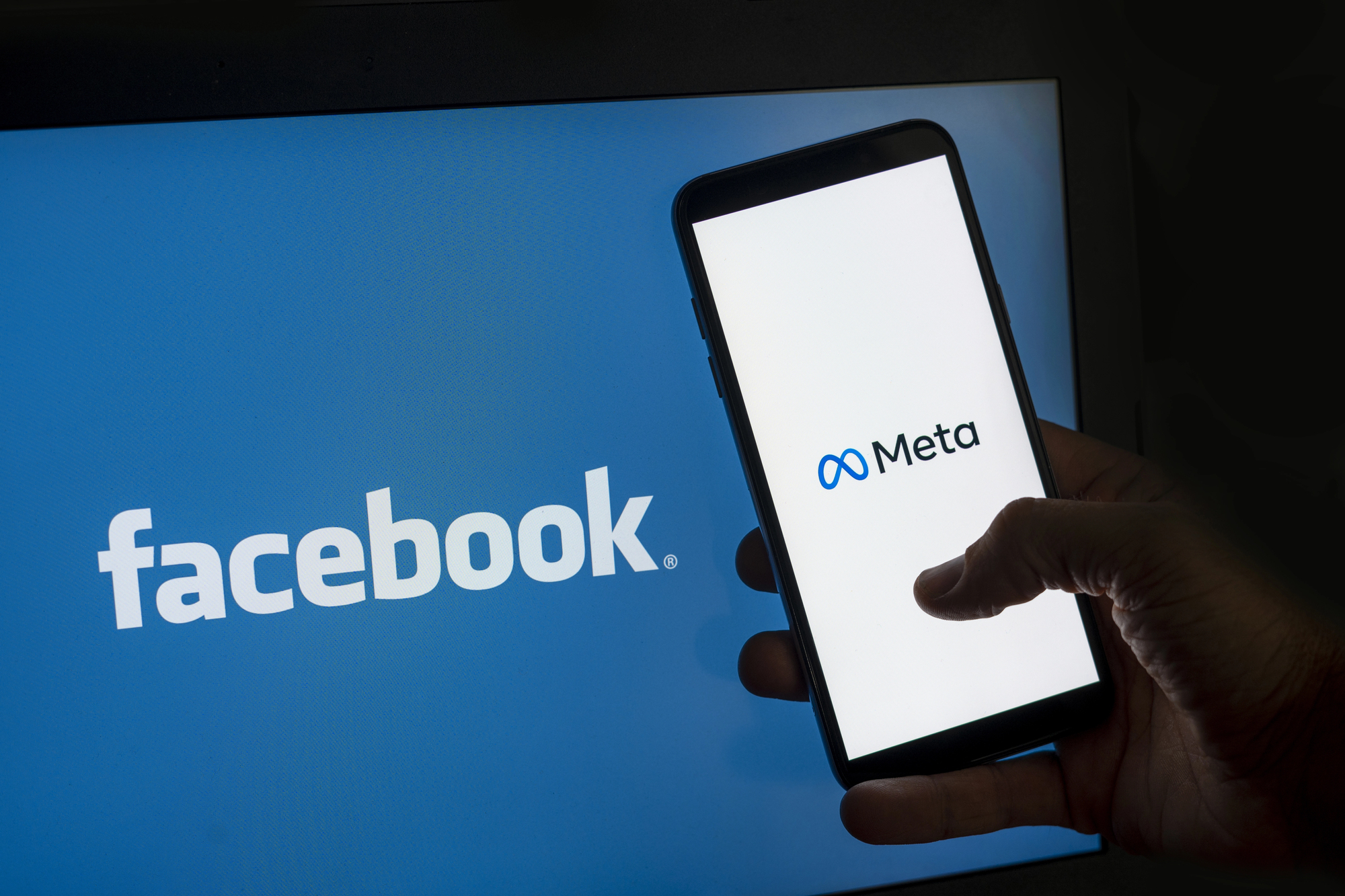 Probleme tehnice la Facebook și alte rețele sociale