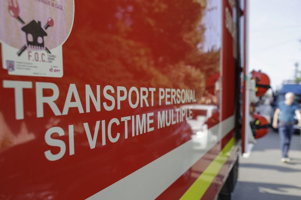 Incendiu și explozie într-un apartament din Timișoara, 43 de persoane evacuate