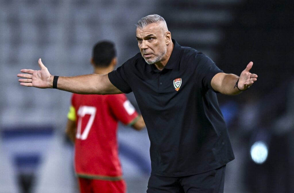 Cosmin Olăroiu devine antrenor la Al-Jazira