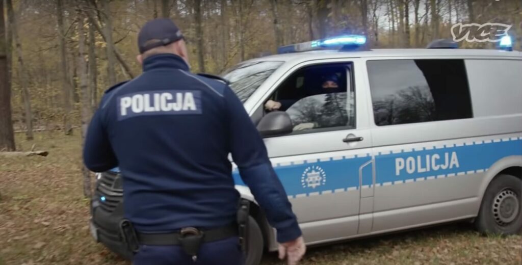 Descoperire înfiorătoare în Polonia: peste 30 de cadavre descoperite pe un teren privat