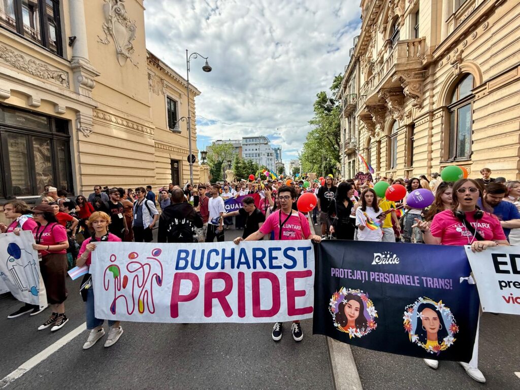 Jandarmeria a aplicat 17 sancțiuni după Marșul pentru normalitate și Bucharest PRIDE
