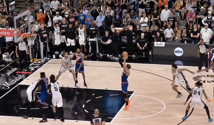 New York Knicks câștigă titlul NBA după 53 de ani