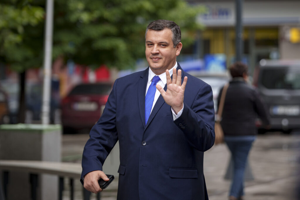 Schimbare de decizie pentru miniștrii guvernului Tomac