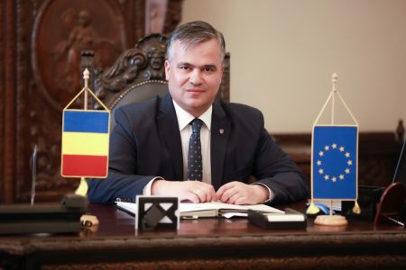 PNL poate contesta desemnarea lui Adrian Veștea la Curtea Constituțională