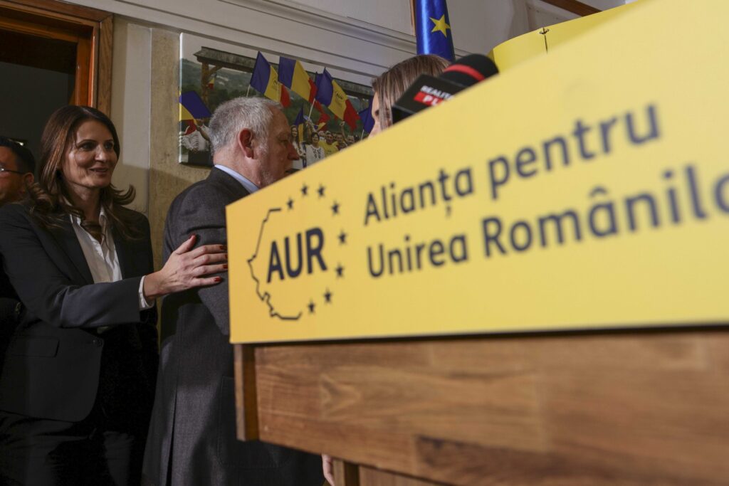 AUR contestă nominalizarea lui Veștea de către Nicușor Dan