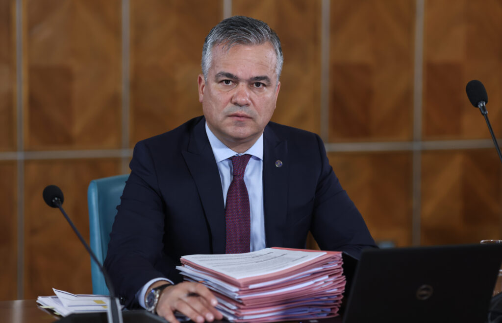 Adrian Veștea: Nu mă simt trădător și susțin programul lui Bolojan