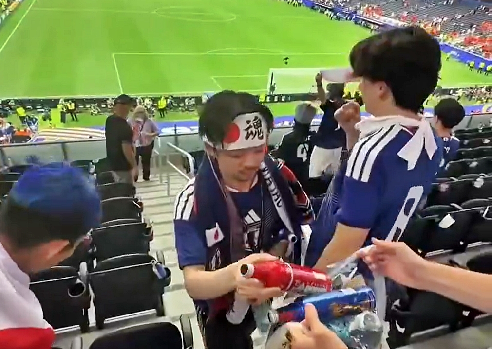 Fanii Japoniei impresionează la CM 2026 prin curățenie