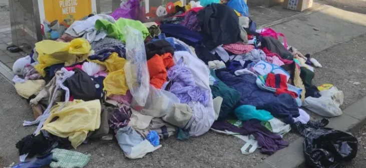 Probleme cu vandalismul la un container pentru donații în Cluj-Napoca