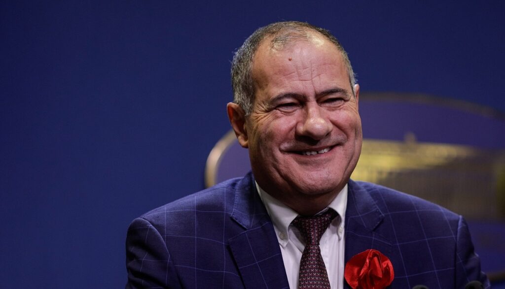 Marian Neacșu și Adrian Veștea participă la negocieri pentru susținerea noului guvern