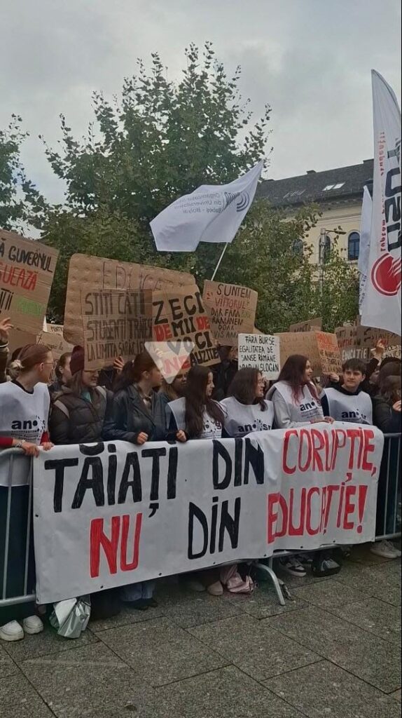 Studenții din Cluj-Napoca organizează protest împotriva „legii Bolojan”