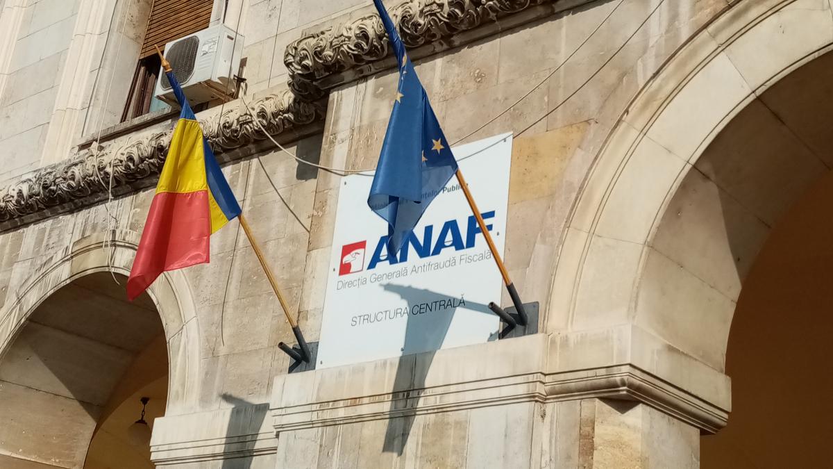 Fraudă majoră descoperită la o firmă de securitate: 350.000 de ore nedeclarate și 15 milioane de lei obținute ilegal