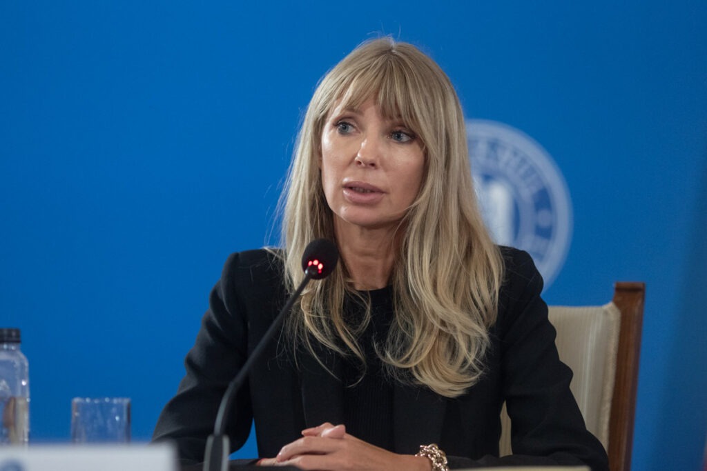 Victoria Stoiciu: Negocierile cu extremiștii legitimează dialogul cu aceștia