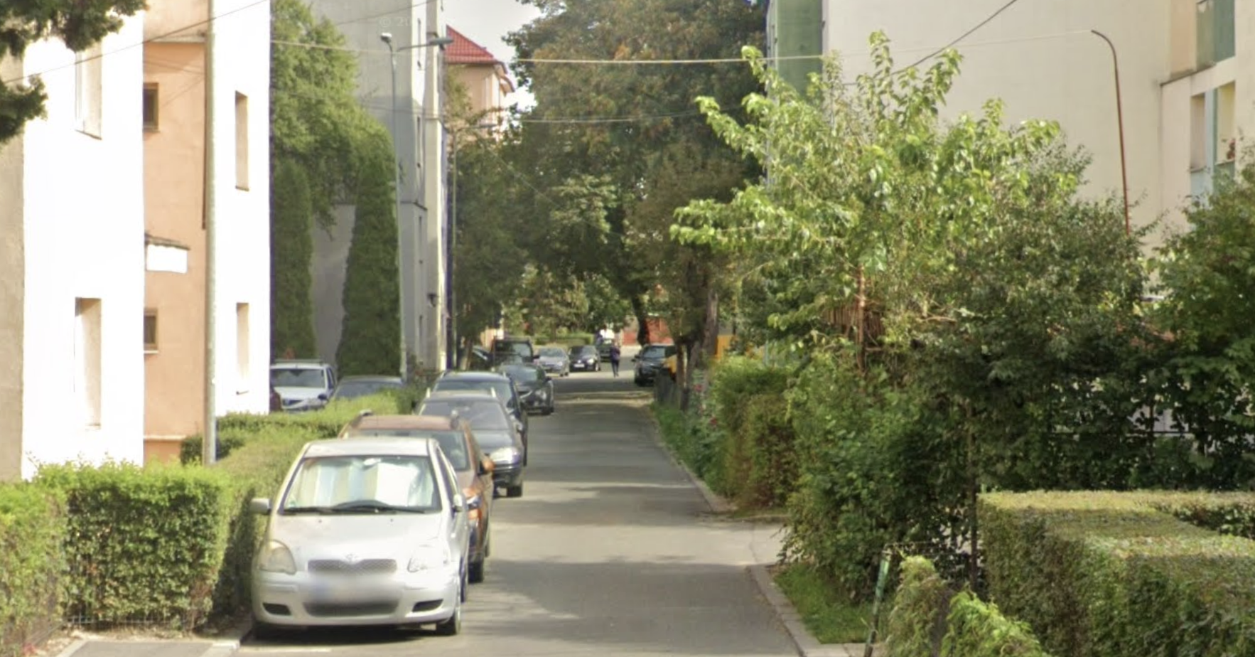 Locuitorii de pe strada Bușteni din Cluj solicită limitatoare de viteză pentru siguranța copiilor