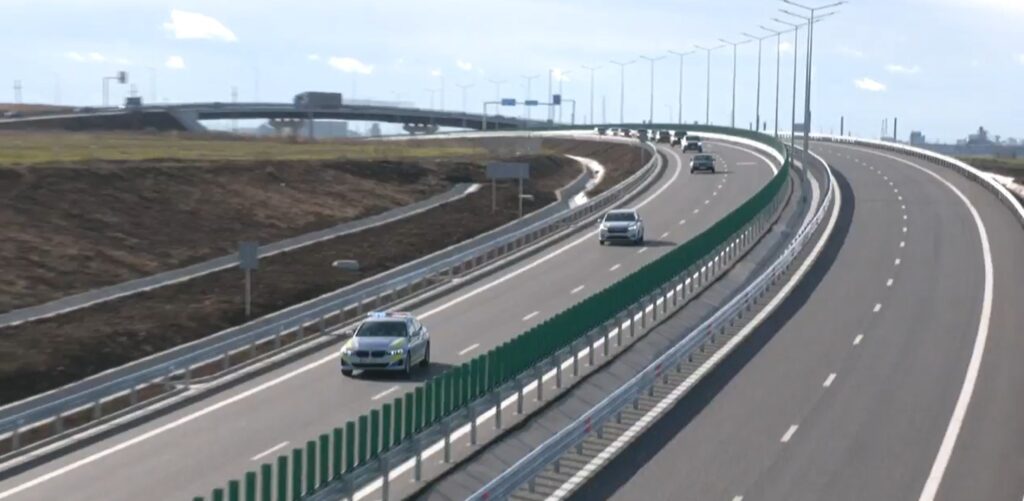 Benzile de urgență pentru drumurile expres, o nouă reglementare